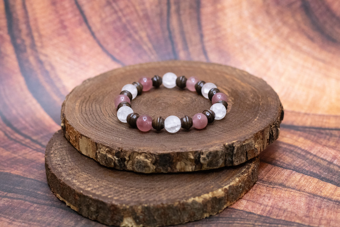 Crackle and Strawberry Quartz and Wood Elastic Bracelet