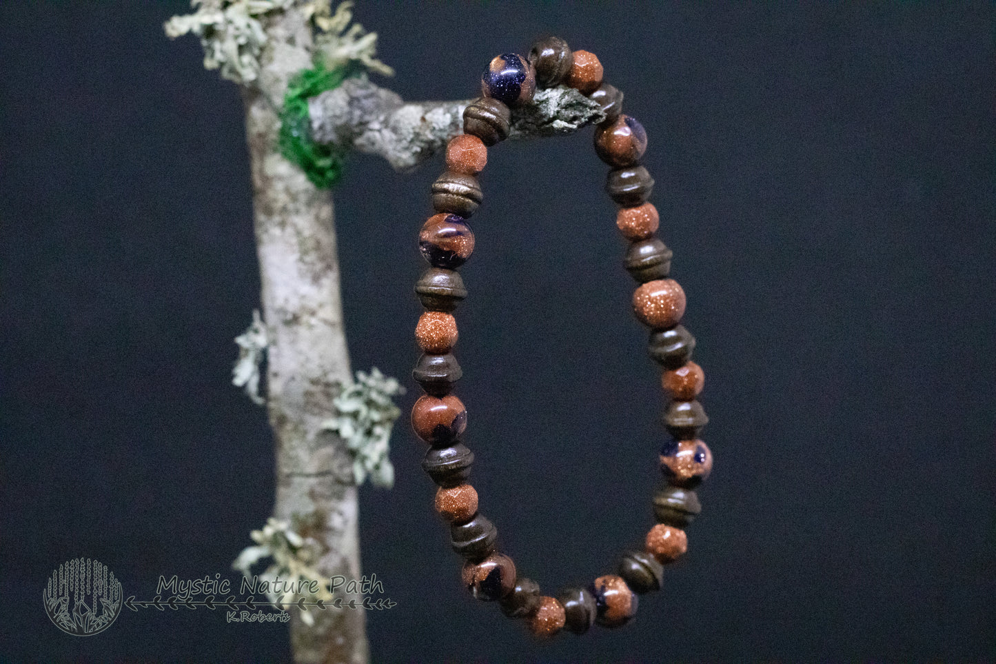 Two-Tone Goldstone and Wood Elastic Bracelet