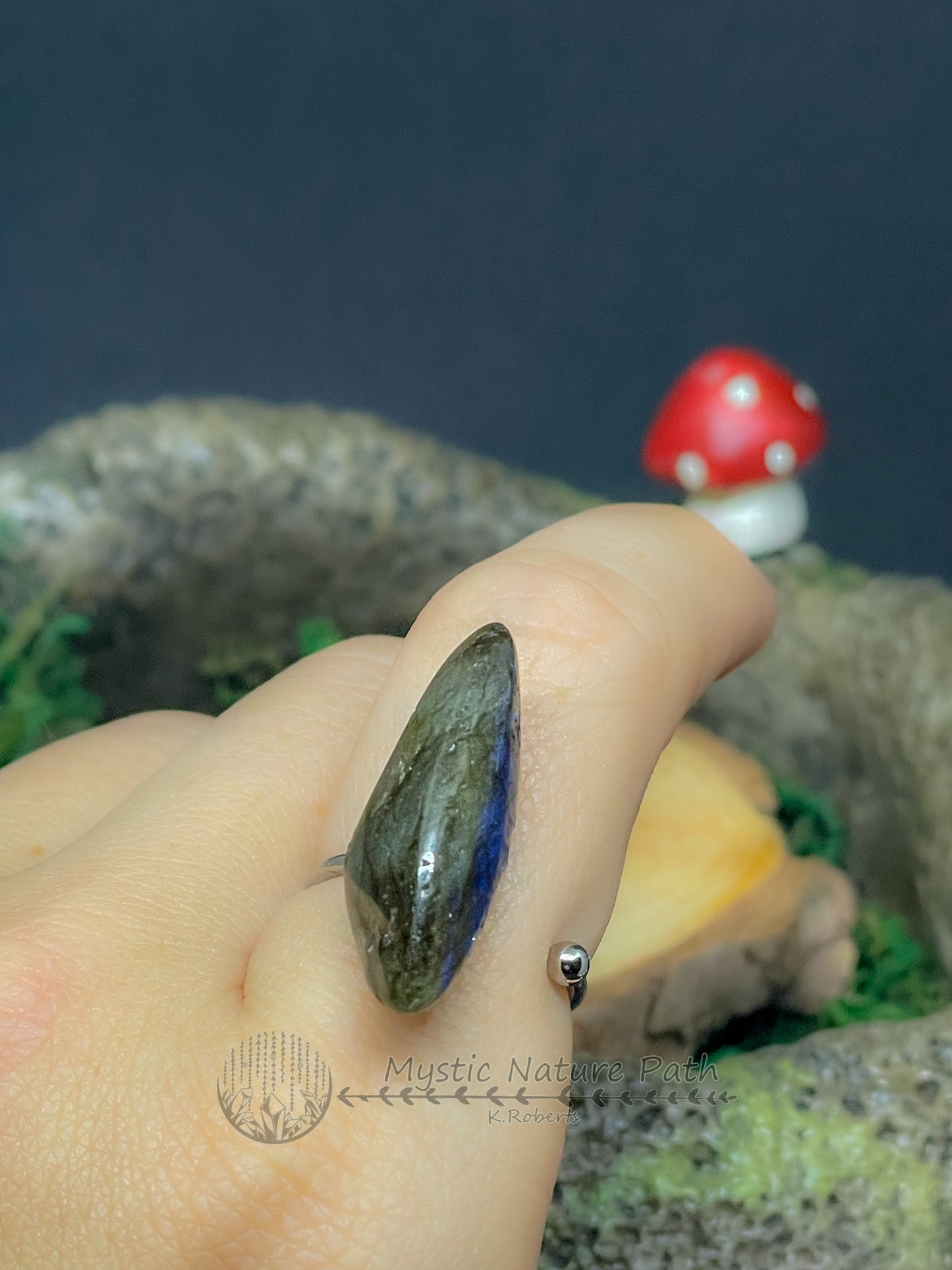 Labradorite Side Wrap Ring